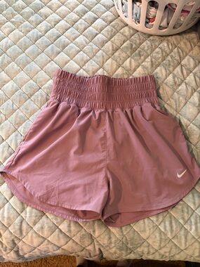 Nike Women's High-Waist Athletic Shorts - Dusty Mauve